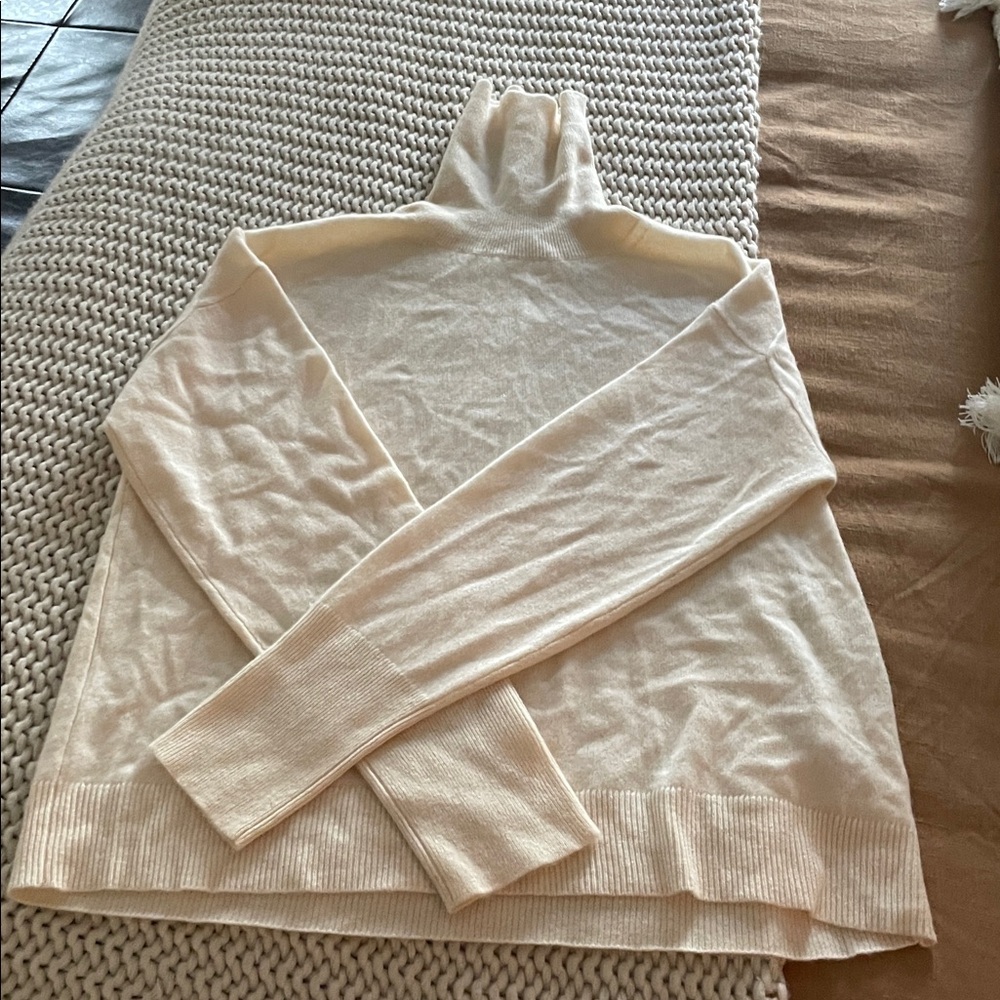J. Crew Cashmere Turtleneck Sweater-M